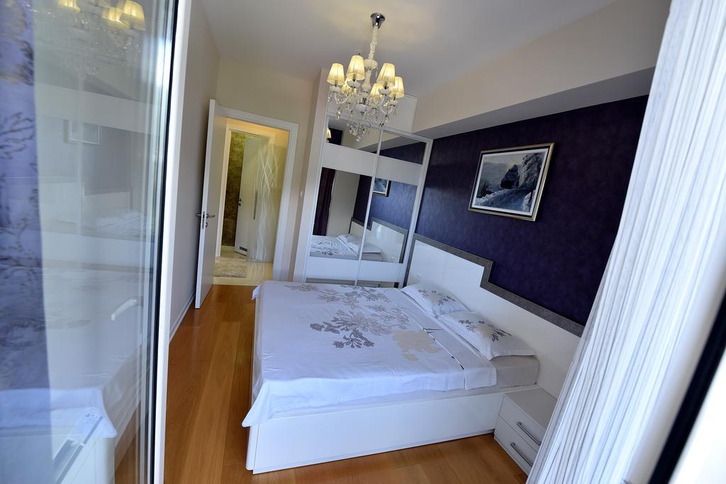 Luxury Apartments Mia Budva Bagian luar foto