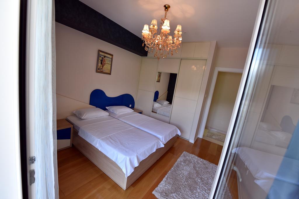 Luxury Apartments Mia Budva Bagian luar foto