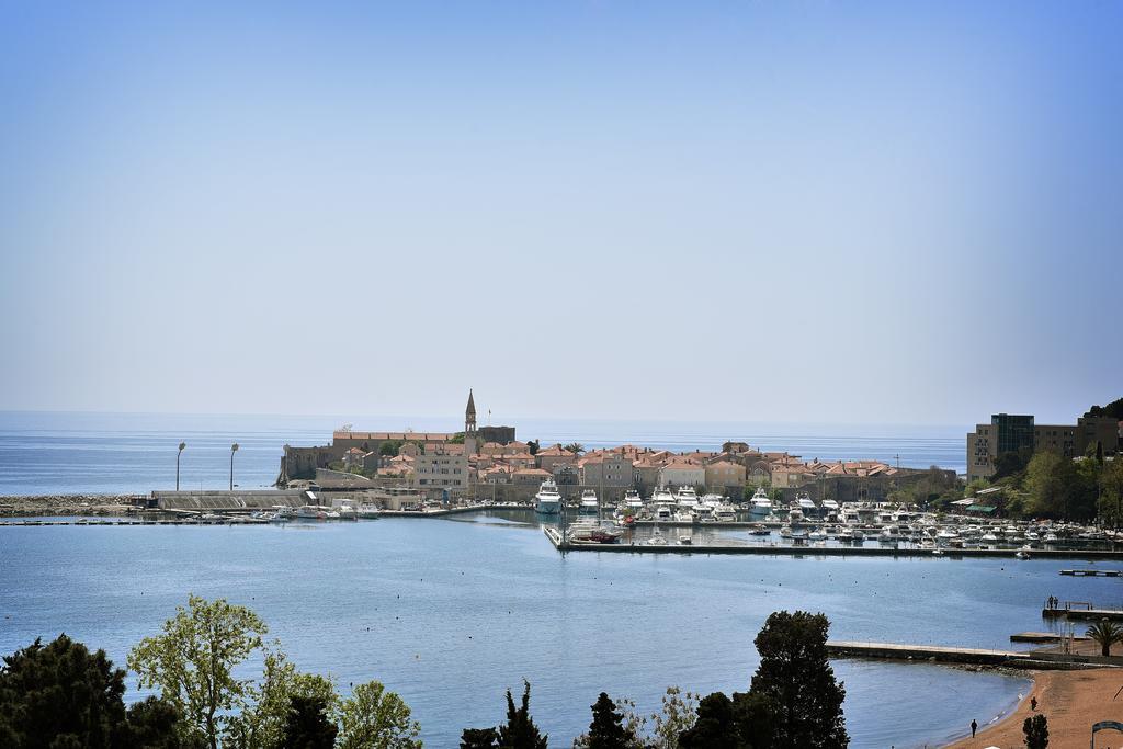 Luxury Apartments Mia Budva Bagian luar foto