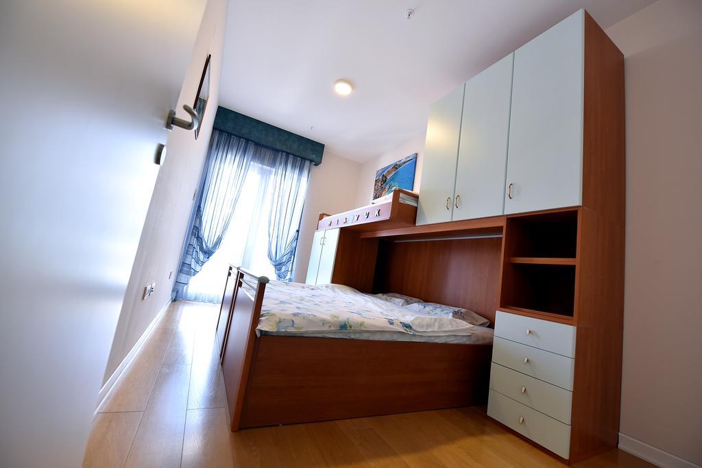 Luxury Apartments Mia Budva Bagian luar foto
