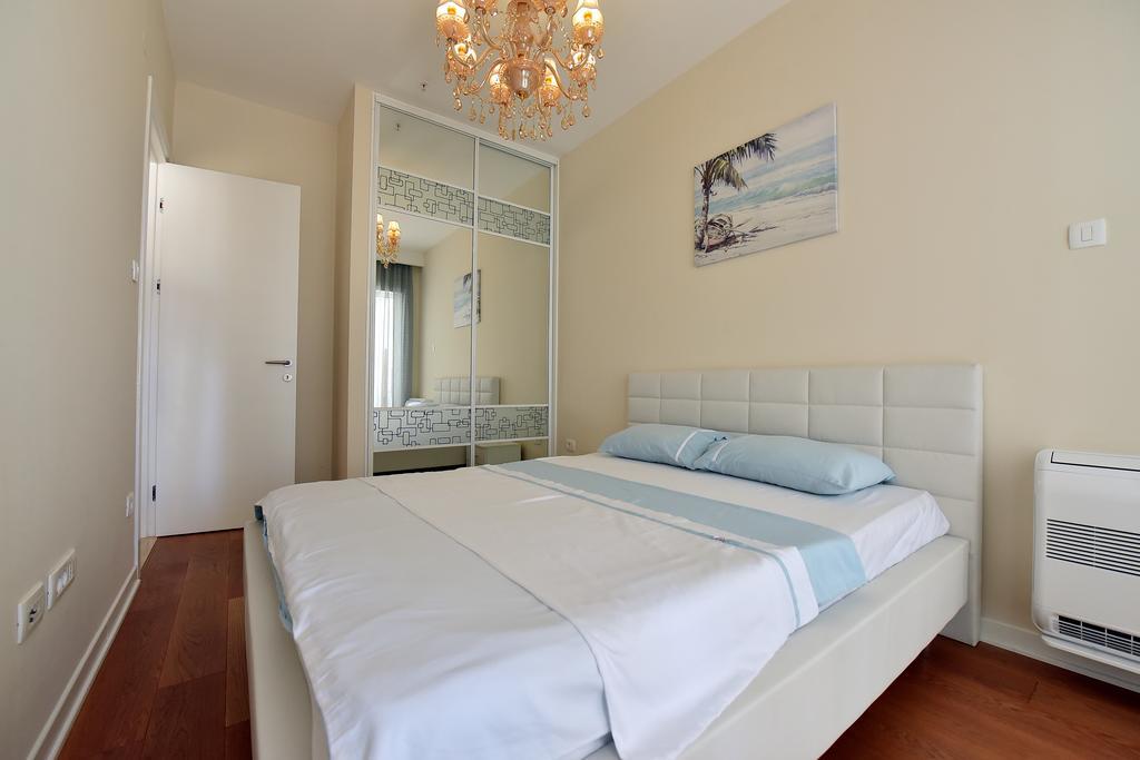 Luxury Apartments Mia Budva Bagian luar foto