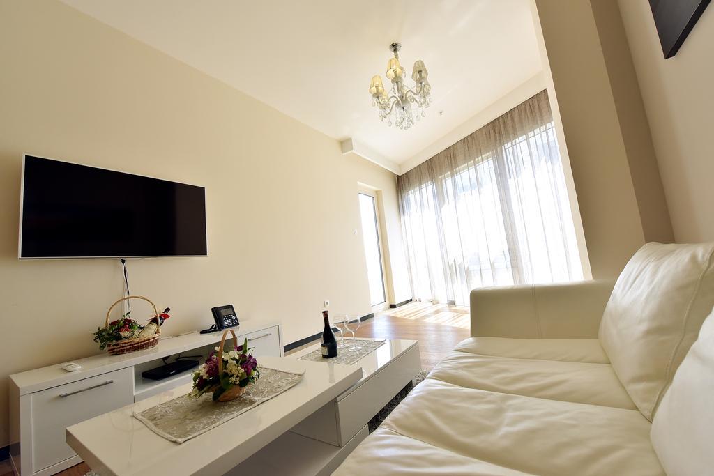 Luxury Apartments Mia Budva Bagian luar foto