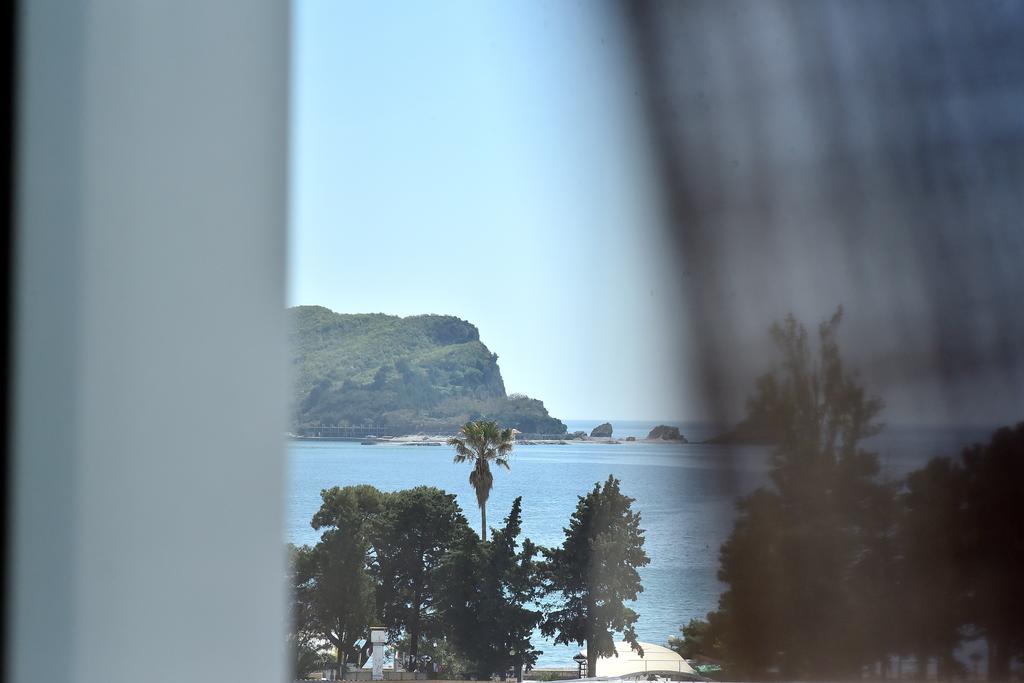 Luxury Apartments Mia Budva Bagian luar foto