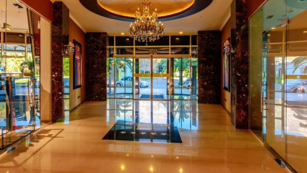 Luxury Apartments Mia Budva Bagian luar foto